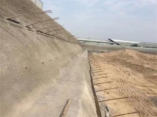 崇仁河道边坡加固